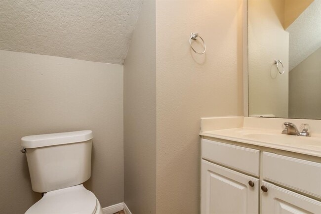 Building Photo - 20802 Fox Swift Ct