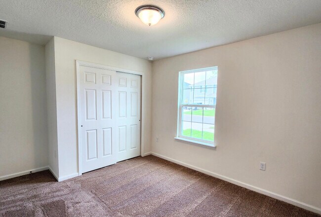 Building Photo - 11172 Stapleton Dr