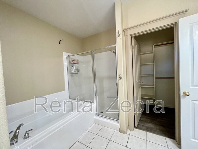 Building Photo - 233 Craftman Ct