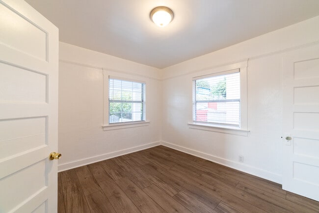 Building Photo - 1620 Kearney St