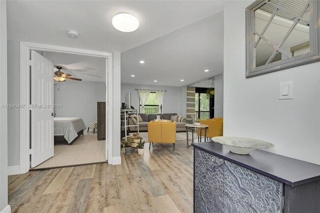 Building Photo - 2676 Carambola Cir N