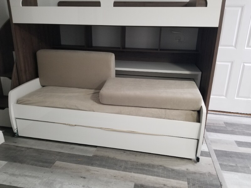 Building Photo - 1585 Maxwell Ln