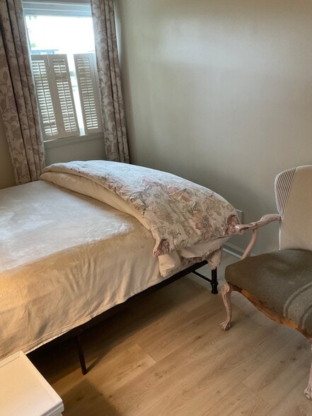 Building Photo - 212 Washington St W