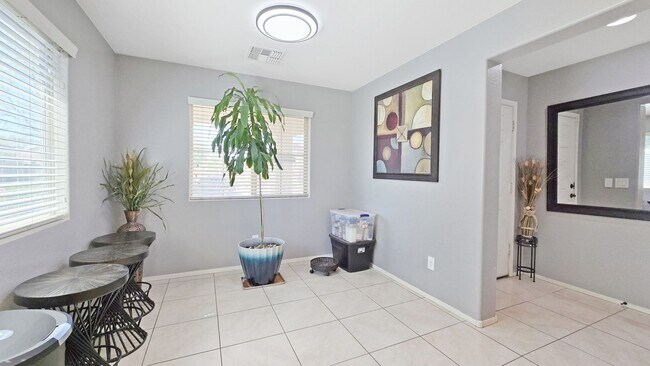 Building Photo - Beautifully updated home in Las Brisas Community of Goodyear!