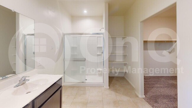 Building Photo - 10305 N Arroyo Lupine Way