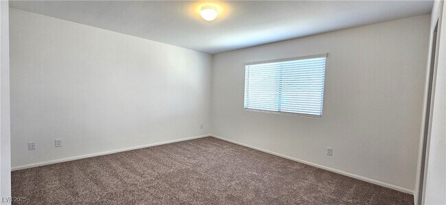 Building Photo - 6071 Swift Lariat St