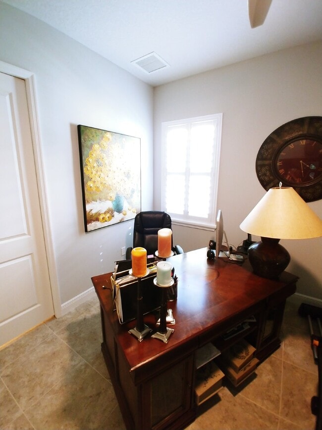 Building Photo - "Spacious 4 Bed, 3.5 Bath Rockledge Rental - Your Dream Home Awaits!"