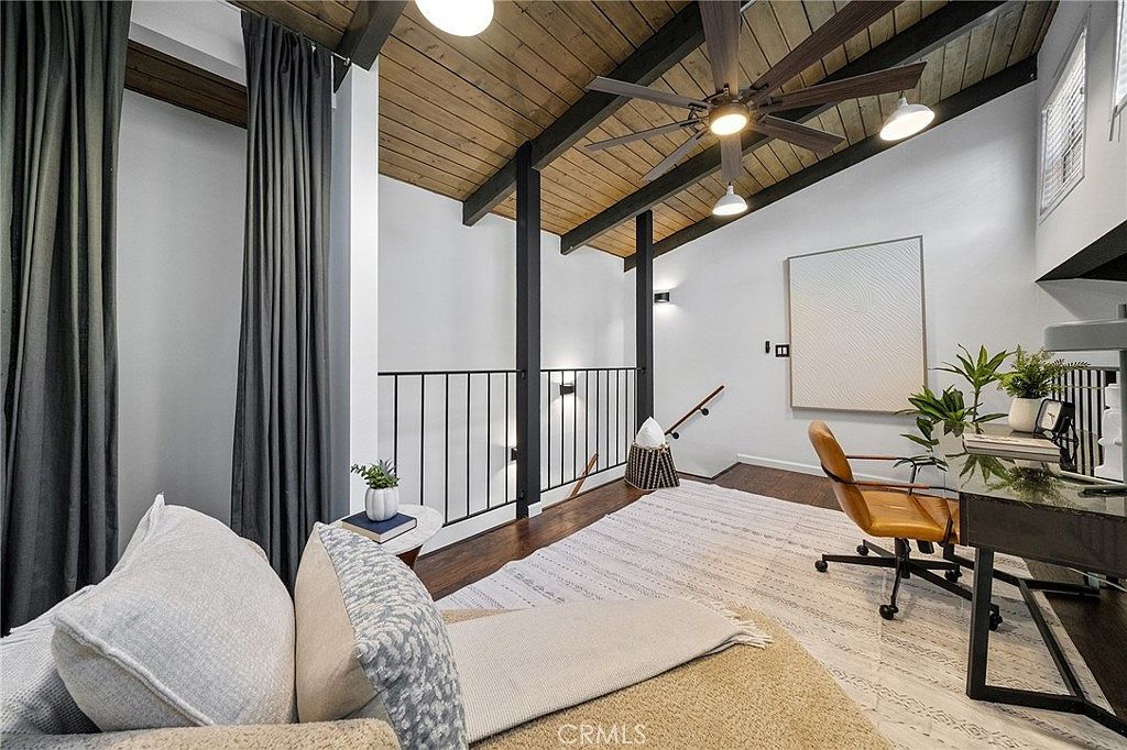Building Photo - 4900 Overland Avenue Unit 310