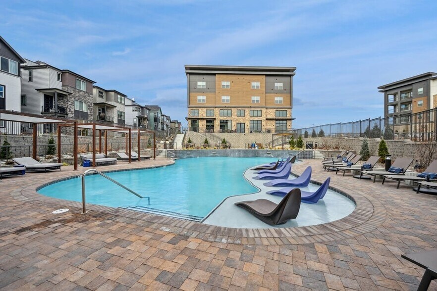 Resort-Style Pool with Sun Shelf and Grilling - Inkwell at Baseline