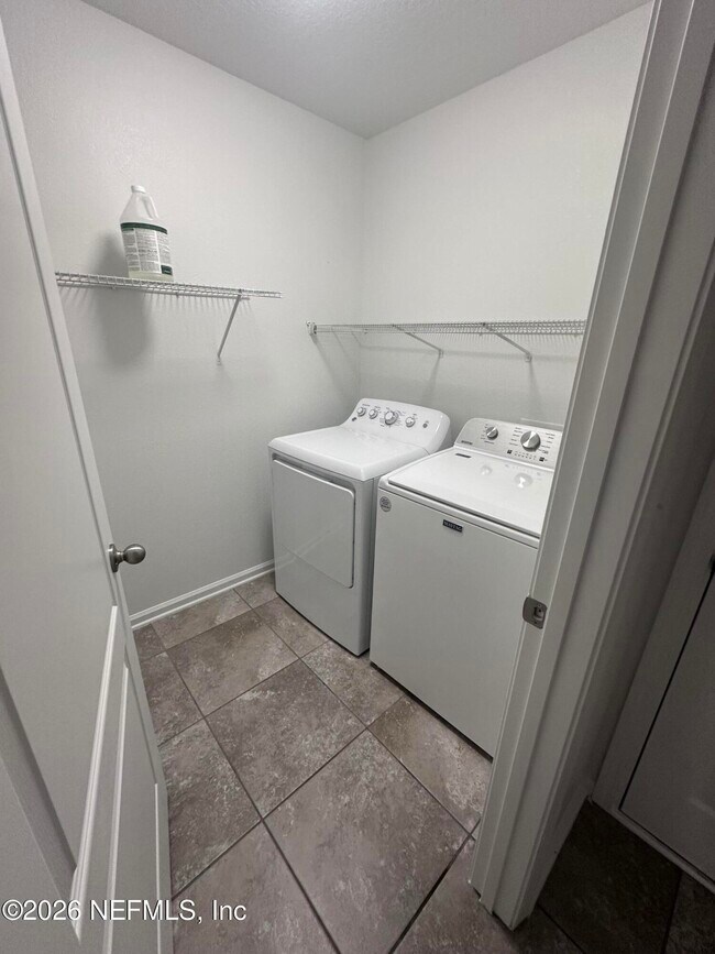 Building Photo - 2720 Salt Lake Dr