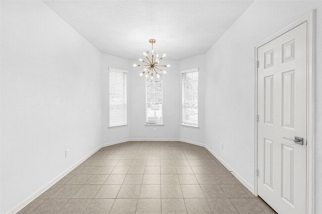Building Photo - 7531 Oakwood Canyon Dr