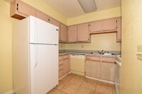 Building Photo - Lovely 2nd Floor, 1 Bed, 1 Bath Condo At Desert Shores!