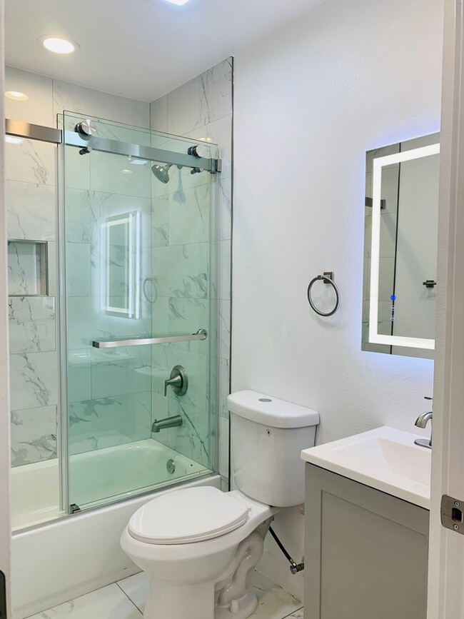 Building Photo - Newly Constructed 2BD/1BA Duplex Available...