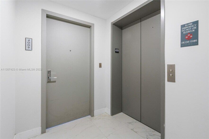 Building Photo - 488 NE 18th St