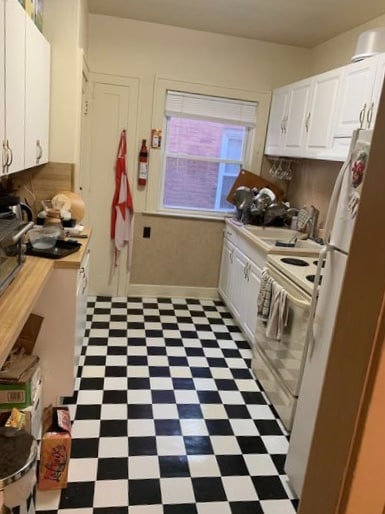 Building Photo - 353 W Webster St