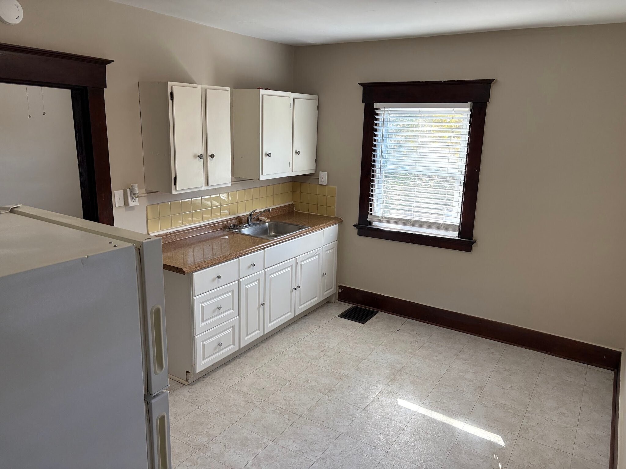 Building Photo - 3105 Rogers St