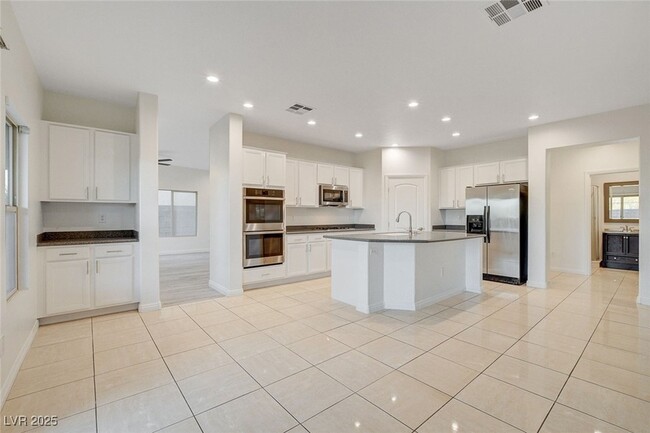 Building Photo - 1068 Riddle Glen St