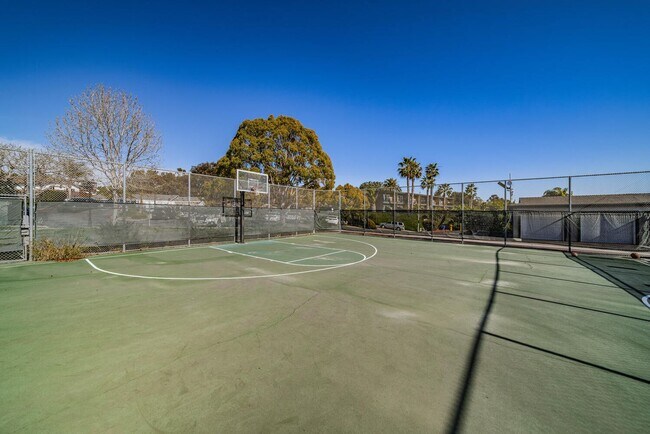 Building Photo - Bright 3BD/2BA Upper Condo in Oceanside with Balcony, Community Pool & Tennis Courts