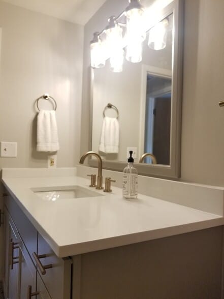 Building Photo - 1030 Davidson Dr