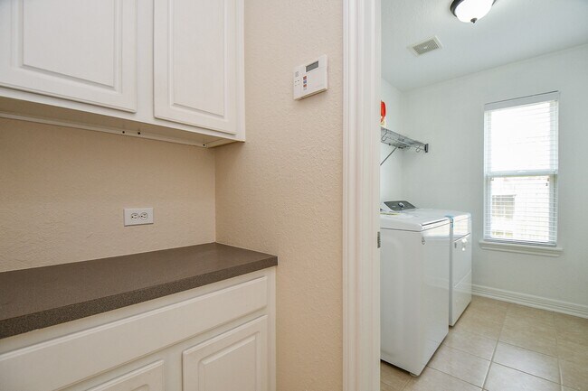 Building Photo - 12104 Dawn Mist Ct