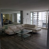 Building Photo - 620 Peachtree St NE