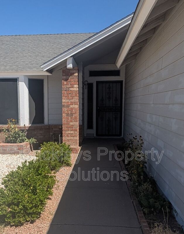 Building Photo - 1878 E Sheffield Ct