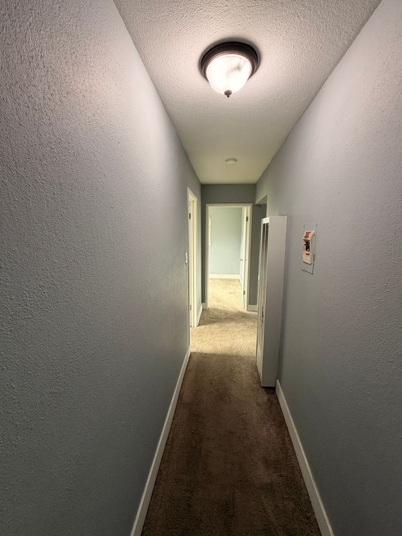 Building Photo - 1298 W Capitol Ave