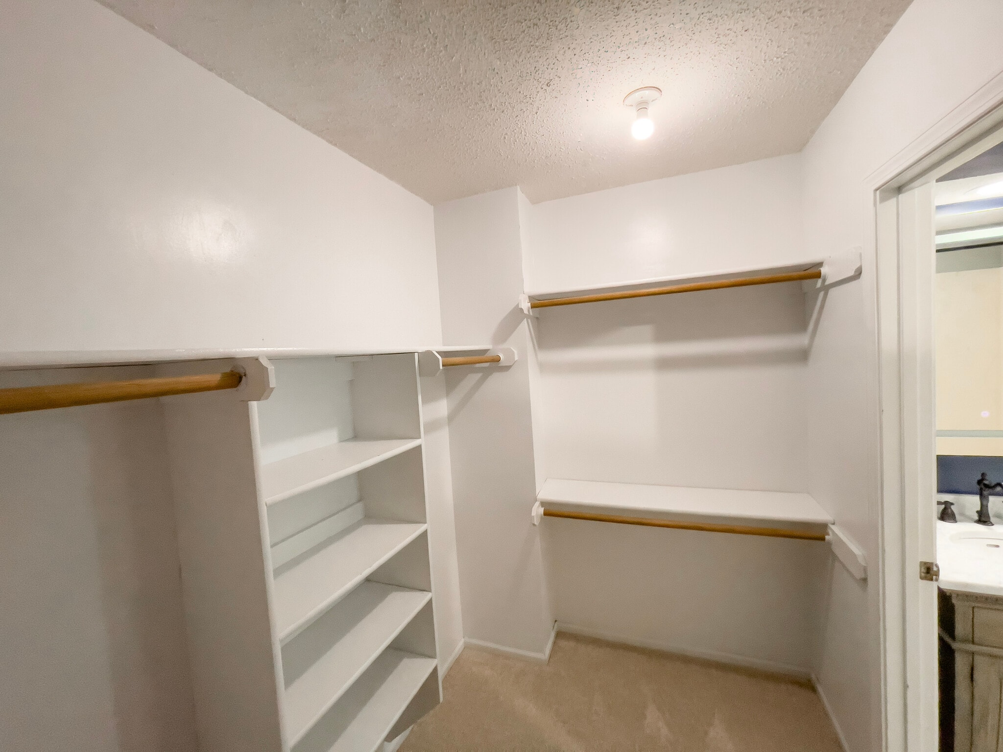 Master Walk-in Closet - 5421 NW Walden Dr