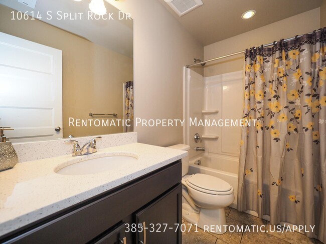 Building Photo - 10614 S Split Rock Dr