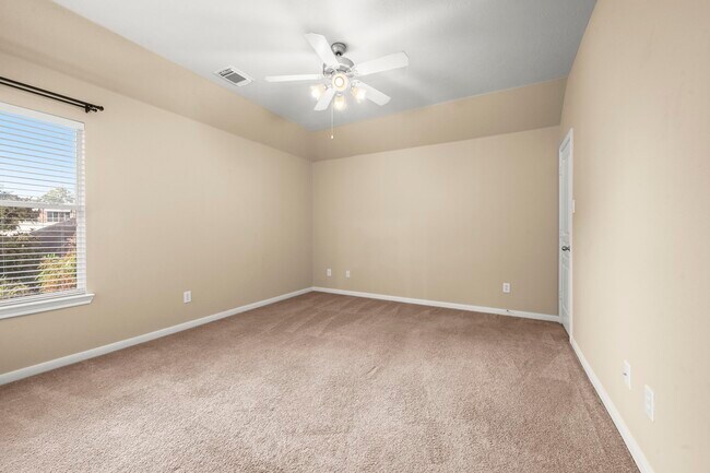 Building Photo - 17439 Memorial Mills Dr