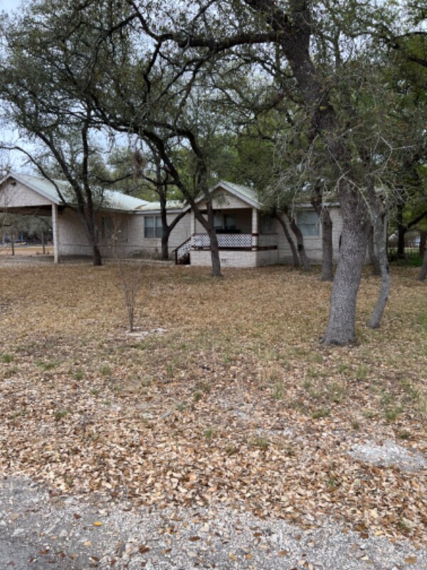 Building Photo - 340 Co Rd 366