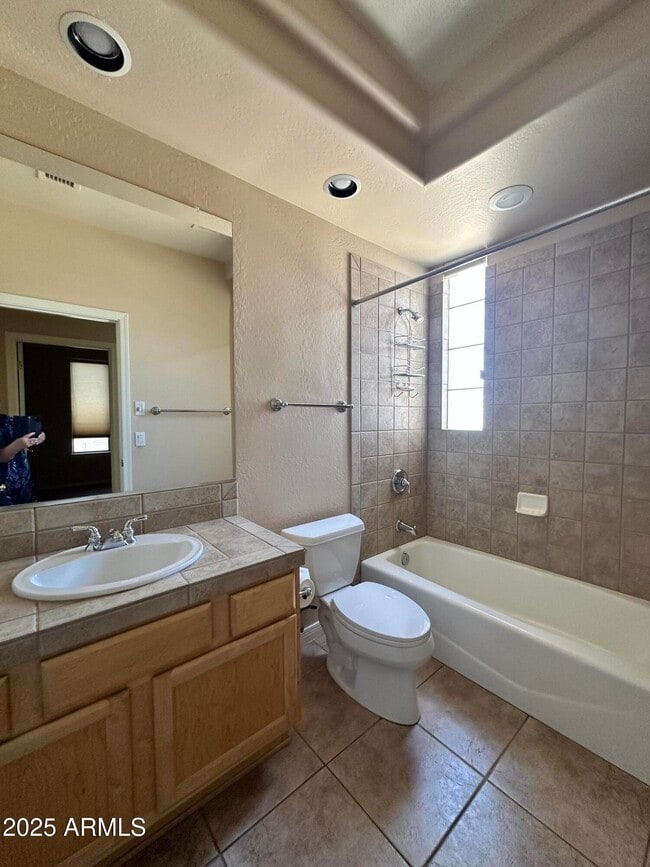 Building Photo - 2627 E Acoma Dr