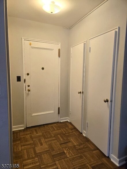 Building Photo - 5 Roosevelt Pl