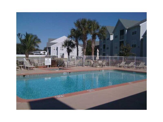 Building Photo - Free Rent for November! 2/2 Condo in Kissi...