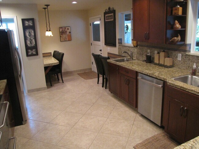 Upstairs Kitchen - 1819 S Woodlawn St