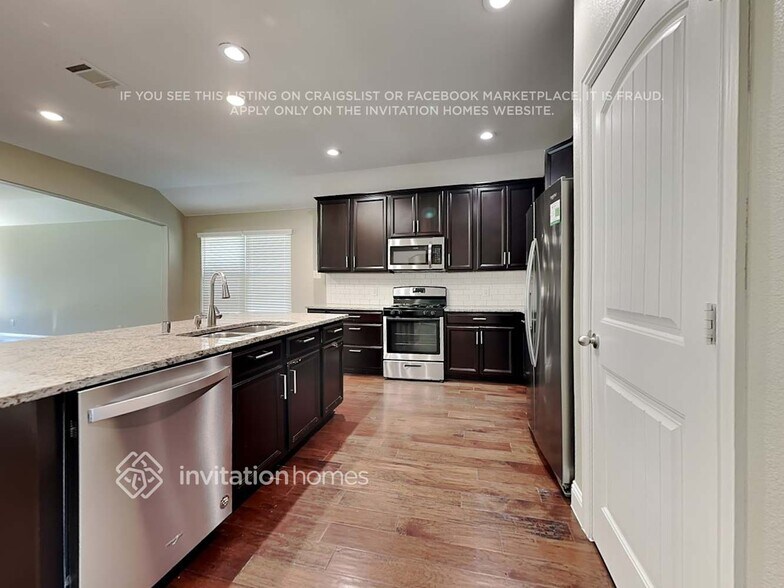 Building Photo - 141 Pleasant Hill Ln