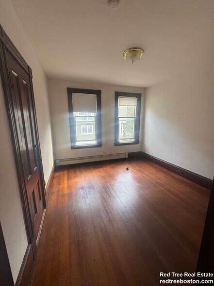 Building Photo - 86 Chestnut Pl