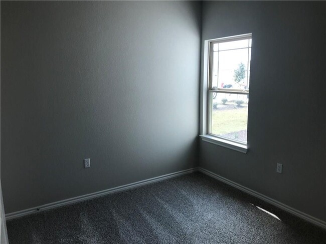 Building Photo - 1308 Hazleton Cove