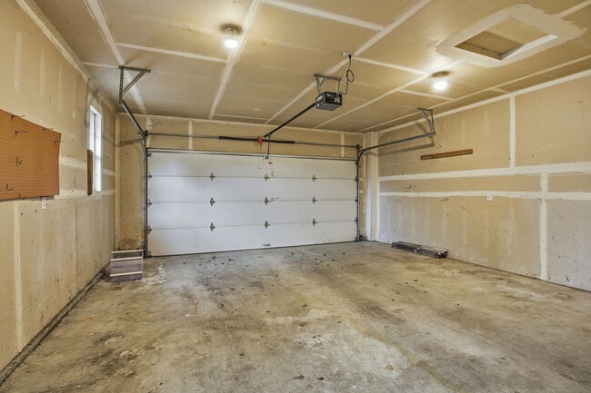 Building Photo - 15119 182nd Ave SE