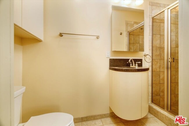 Building Photo - 4721 Ventura Canyon Ave