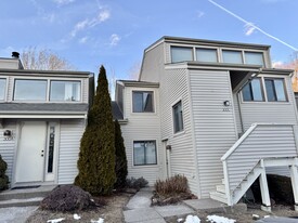 Building Photo - 300 Brittany Farms Rd