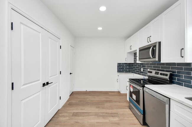 Building Photo - 2812 Truxillo St