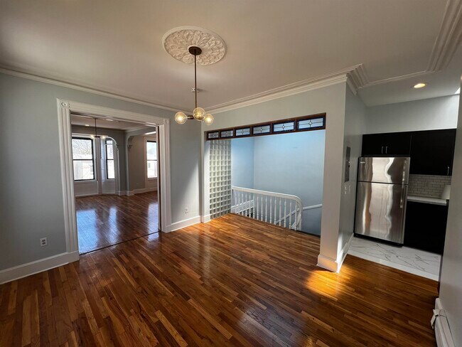 Building Photo - 21 Sherman Pl