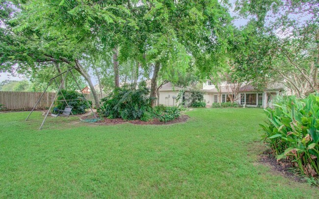 Building Photo - 16209 Wall St