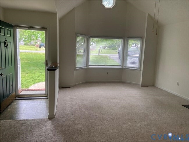 Building Photo - 6415 Chenault Way
