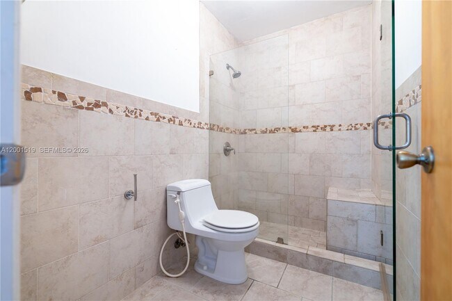 Building Photo - 10017 W Okeechobee Rd