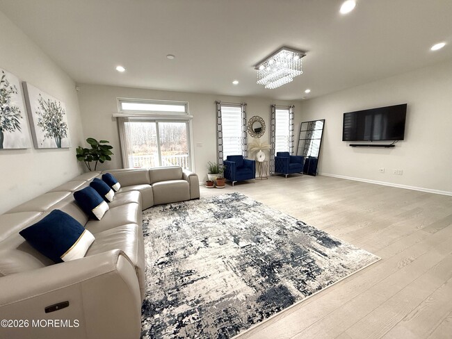 Building Photo - 21 Wisteria Ct