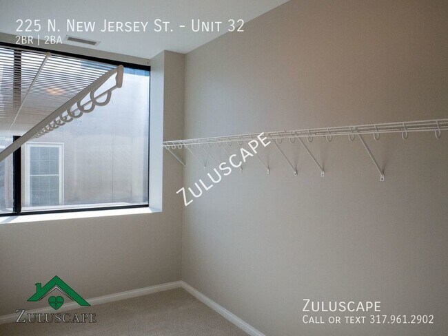 Building Photo - 225 N New Jersey St