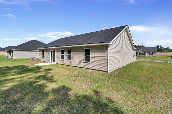 Building Photo - 3 bed 2 bath - Hartfof