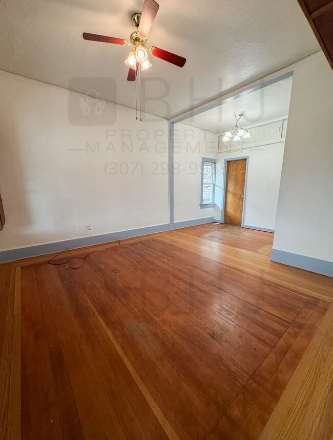 Building Photo - PET FRIENDLY 1 BEDROOM UNIT. INCLUDES UTILITIES AND STORAGE